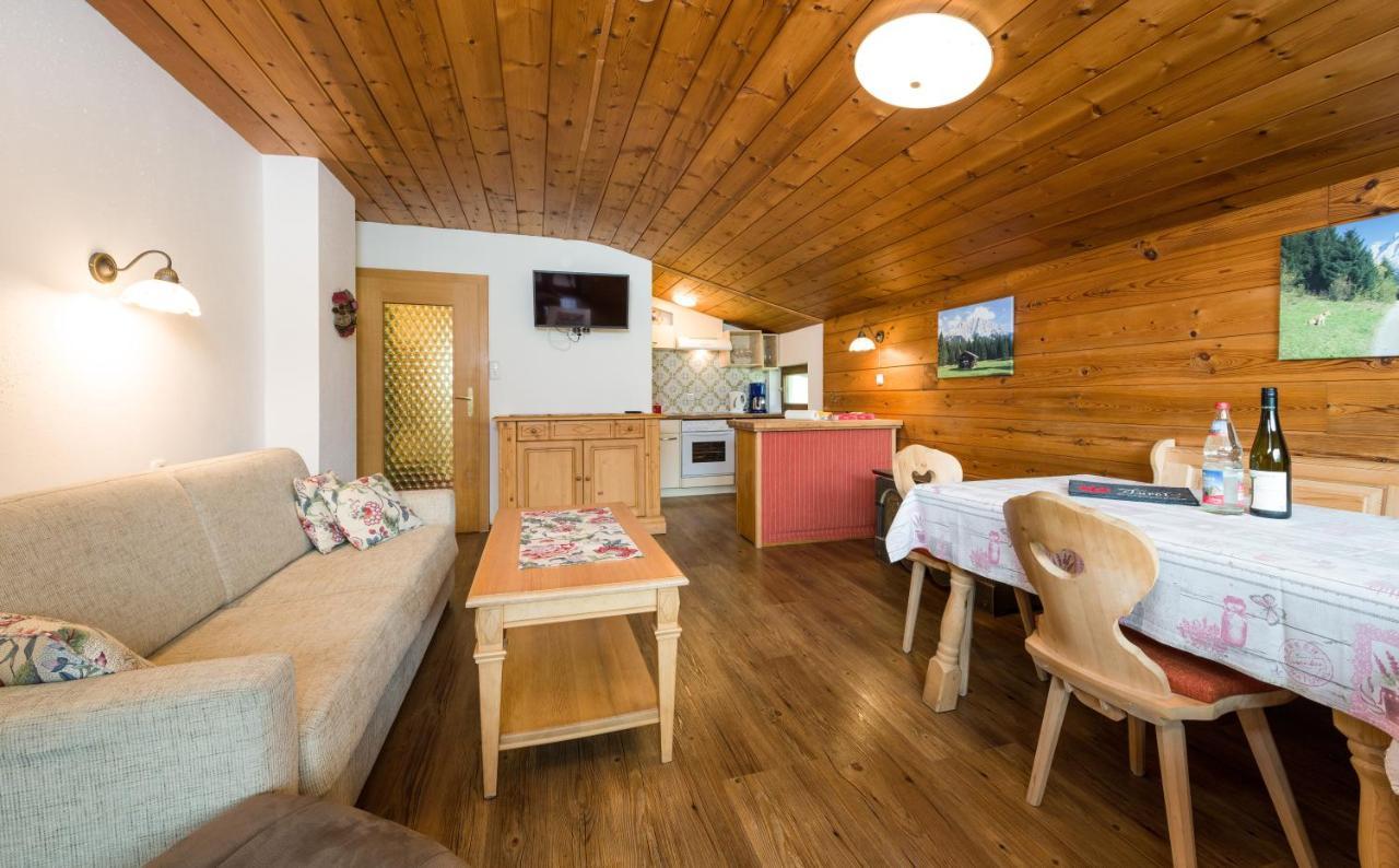 Tyrol Appartements 에르발트 외부 사진